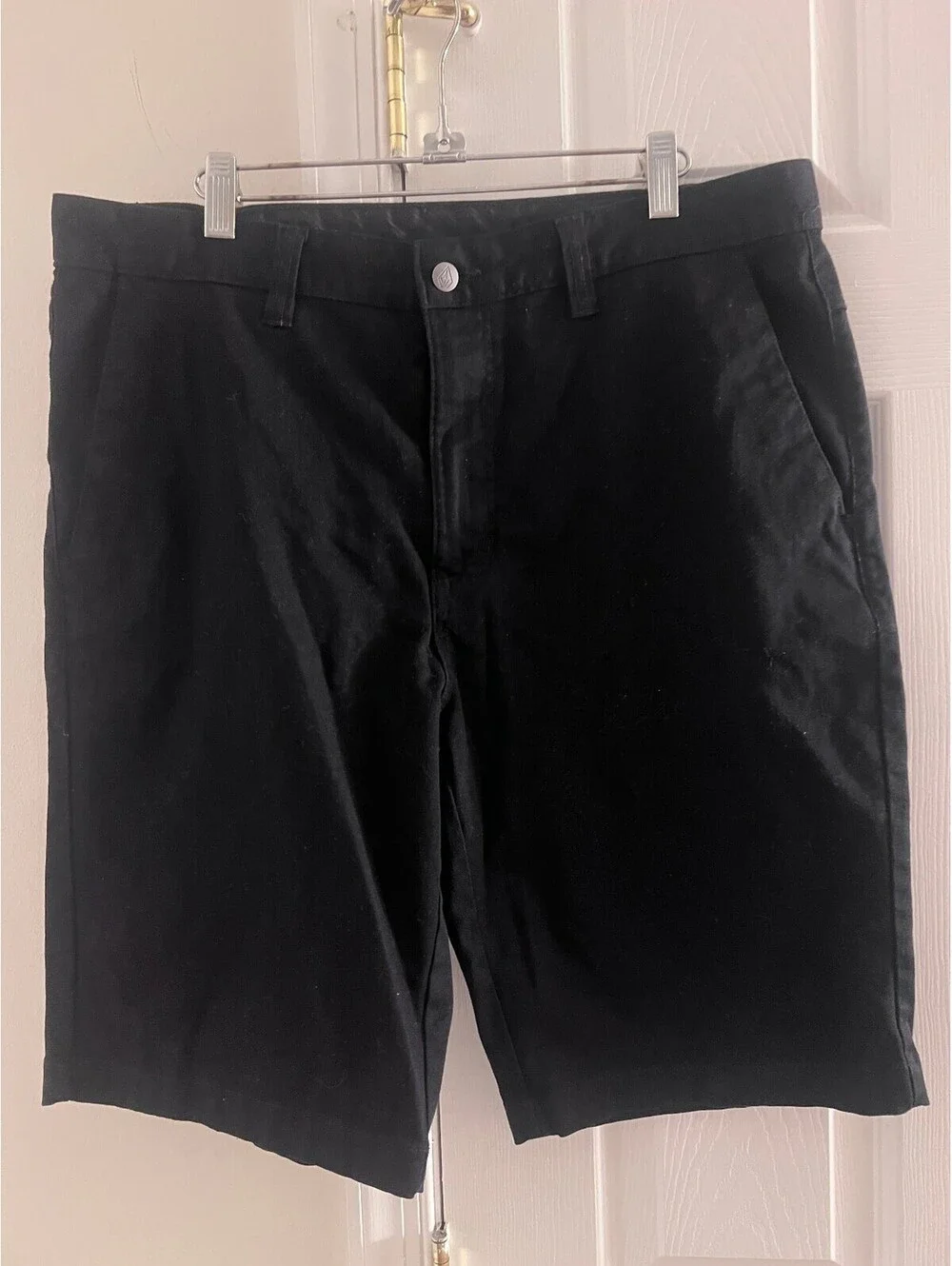 Volcom Men's Black Casual Shorts Size 36